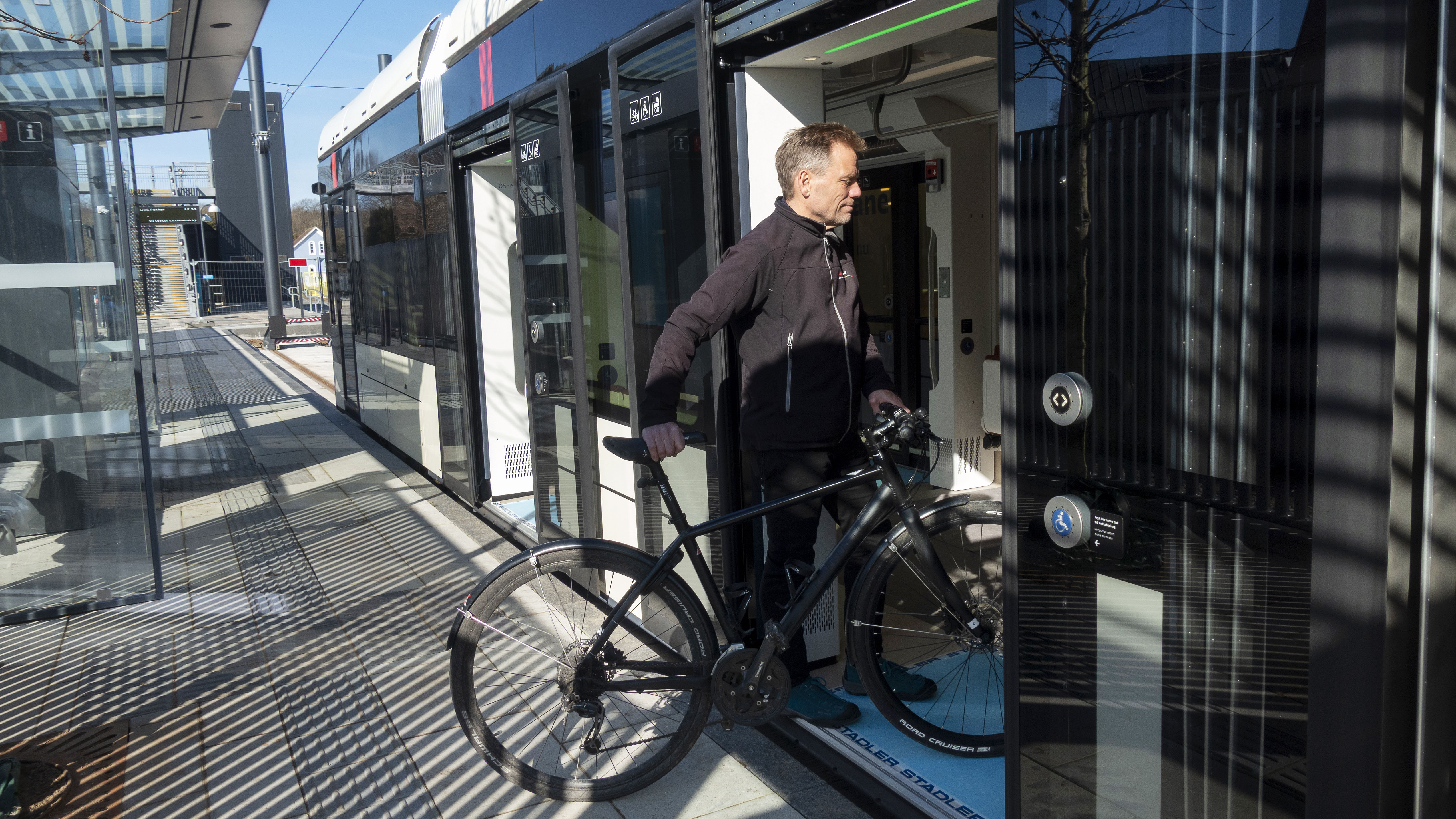 Populært At Ta’ Cyklen Gratis Med Letbanen - Odense Letbane